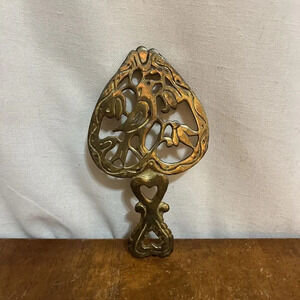 Vintage Antique Brass‎ 6" 3 Footed Heart Bird Design Gold Trivet Decoration